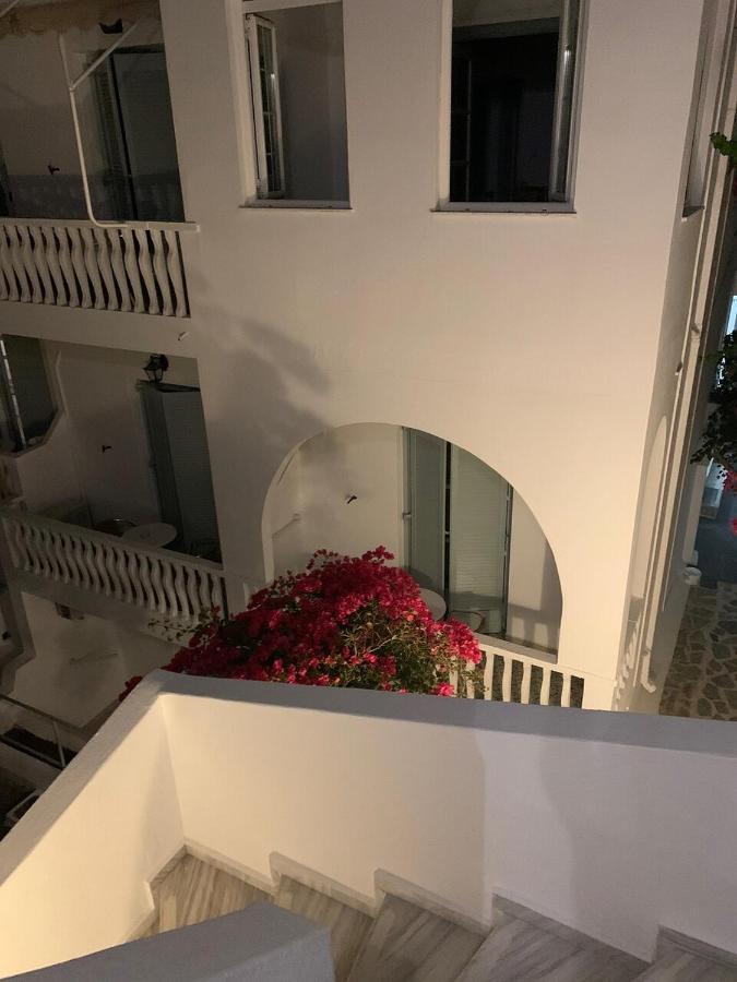 Lefkothea Hotel Kamári Buitenkant foto