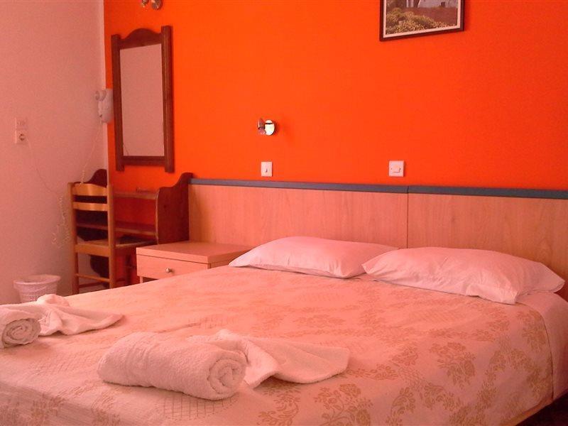 Lefkothea Hotel Kamári Buitenkant foto